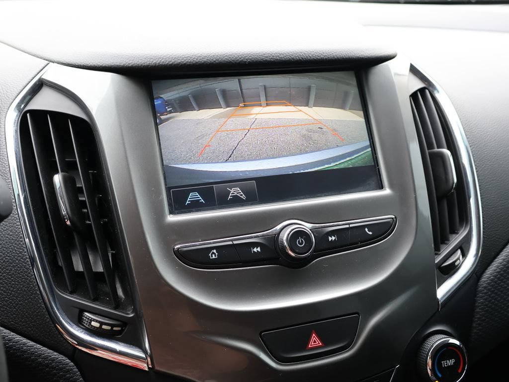 Used 2018 Chevrolet Cruze LT FWD image 31