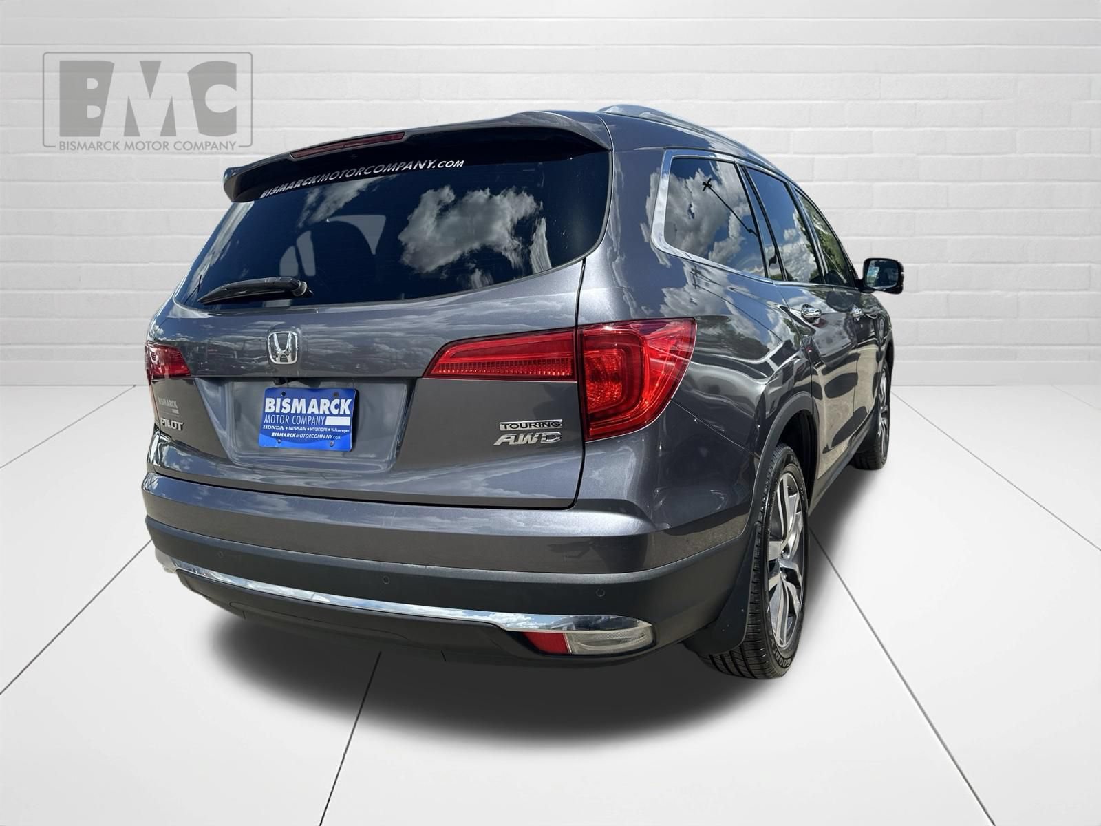 Used 2016 Honda Pilot Touring image 3