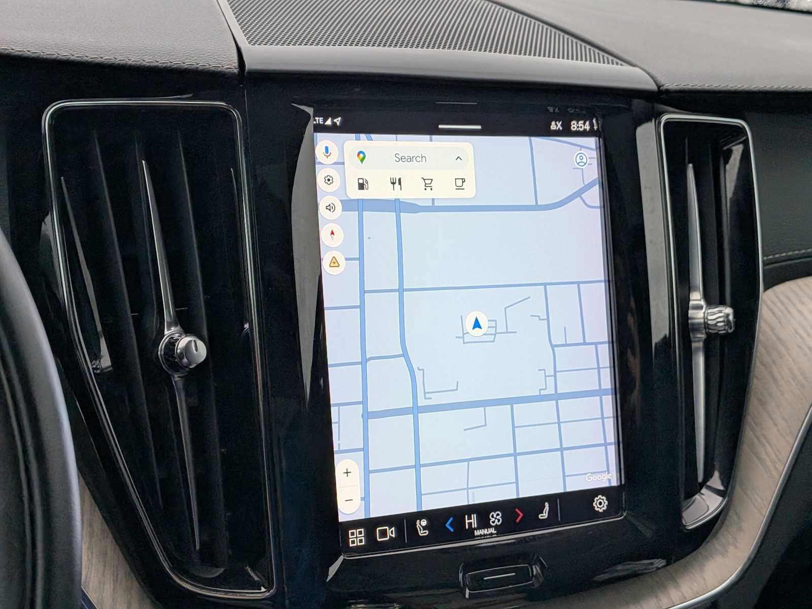 Used 2022 Volvo XC60 B5 Inscription w/ Advanced Package image 30