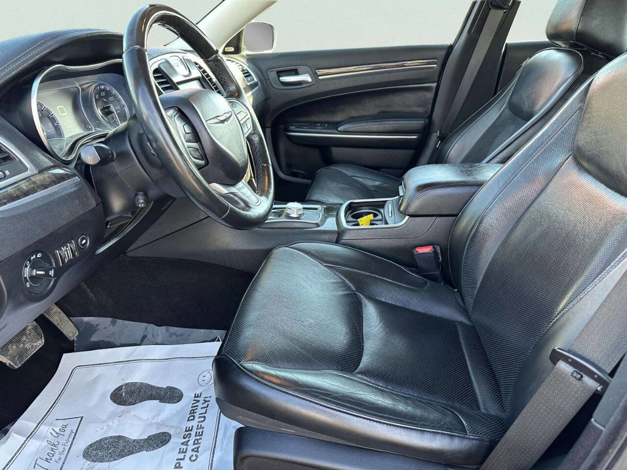 Used 2019 Chrysler 300 Limited image 9