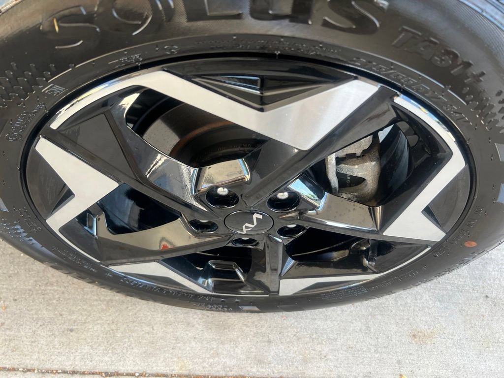 Certified 2025 Kia Seltos EX w/ EX Sunroof Package AWD/4WD image 46