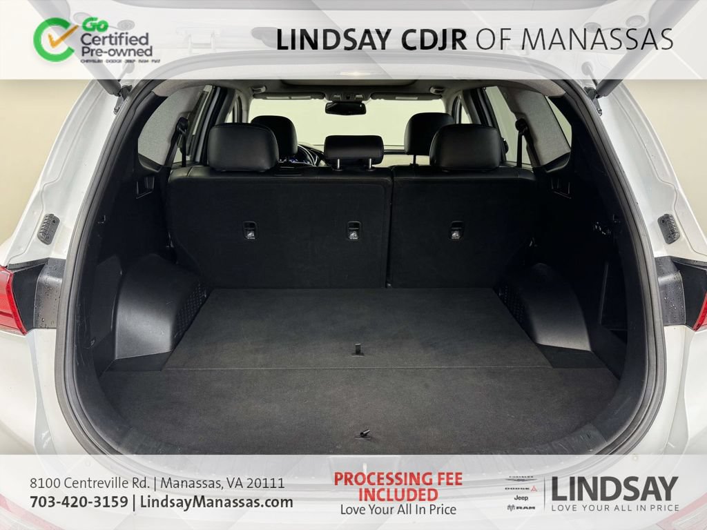 Used 2019 Hyundai Santa Fe Limited AWD/4WD image 16