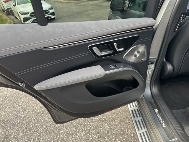 Used 2023 Mercedes-Benz EQS 450+ SUV image 10