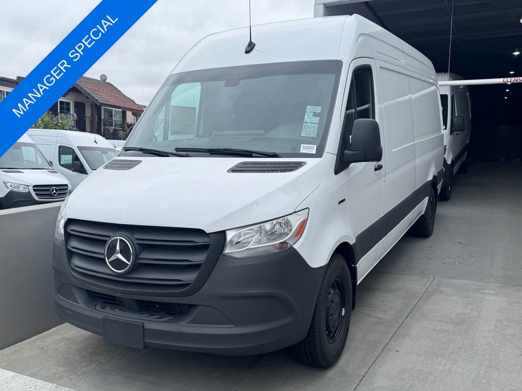 Used 2024 Mercedes-Benz eSprinter 170 Cargo image 1
