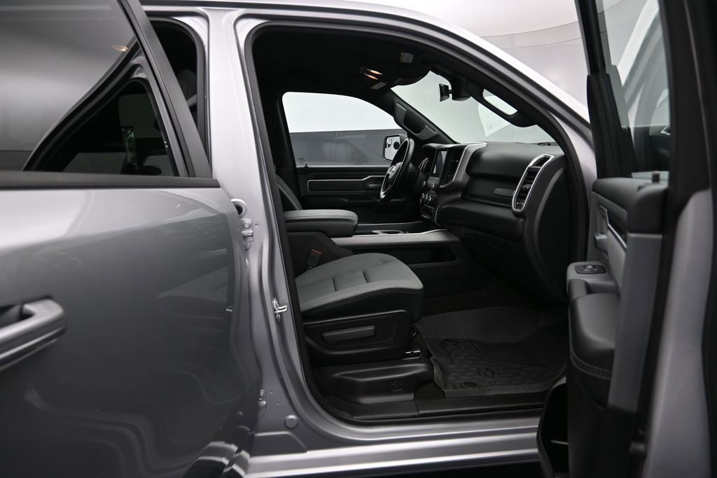 Used 2022 RAM 1500 Big Horn AWD/4WD image 25
