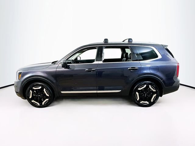 Used 2025 Kia Telluride S FWD image 4