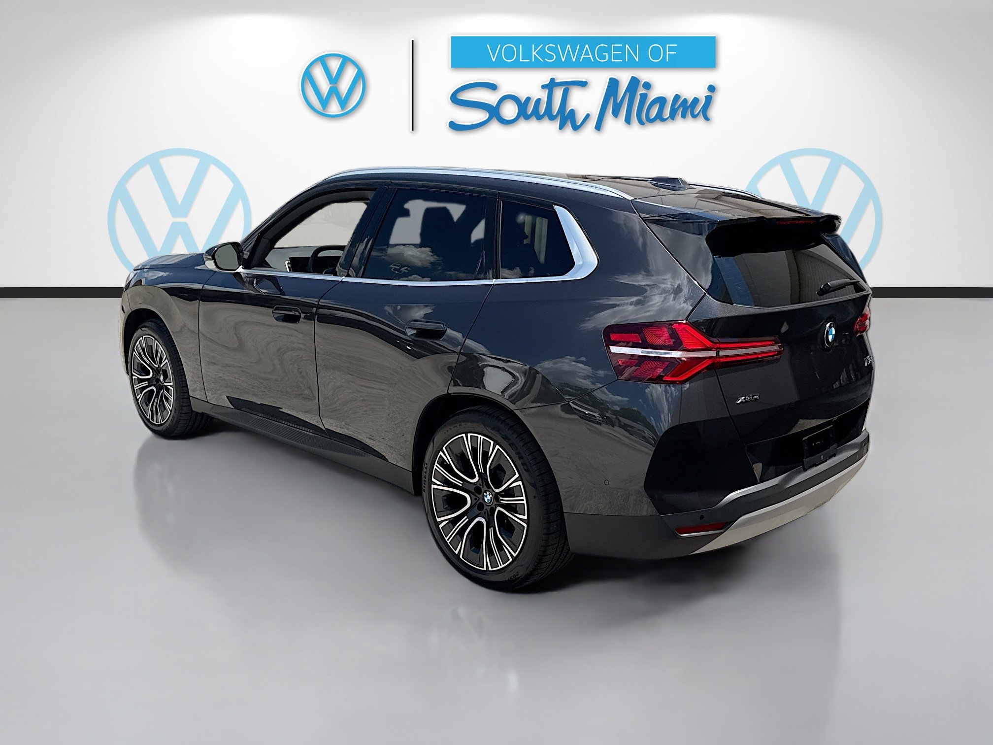 Used 2025 BMW X3 xDrive30i w/ Convenience Package AWD/4WD image 5