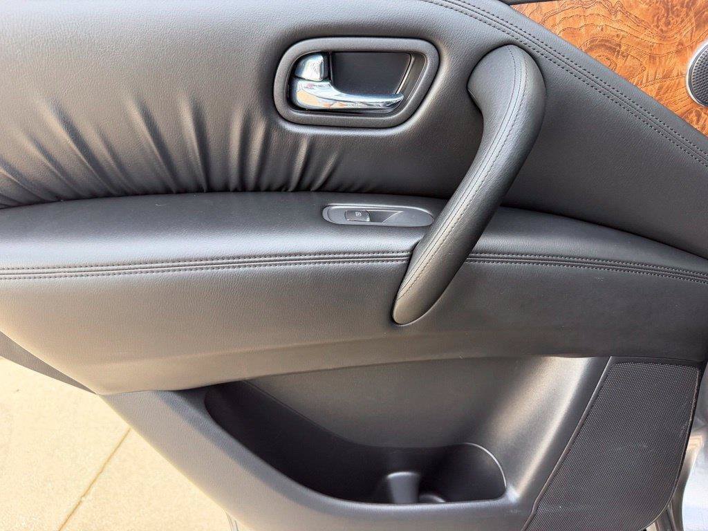Used 2024 Nissan Armada SL w/ Captain's Chairs Package AWD/4WD image 14