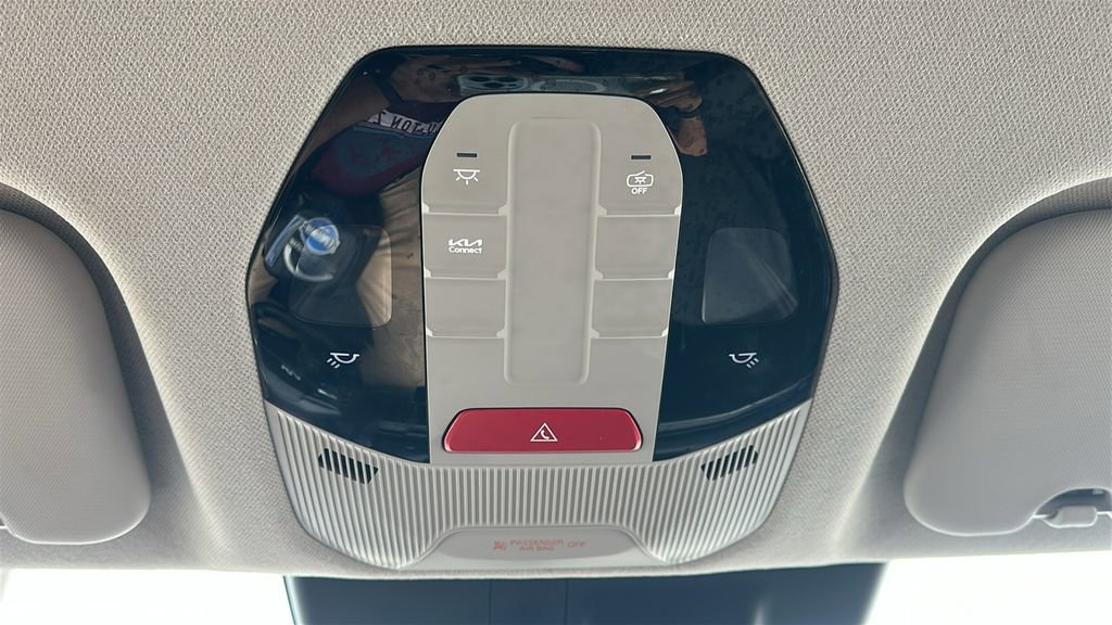 Used 2025 Kia K4 LXS FWD image 30