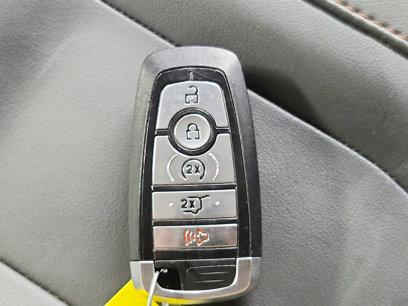 Used 2025 Ford Expedition Active AWD/4WD image 38