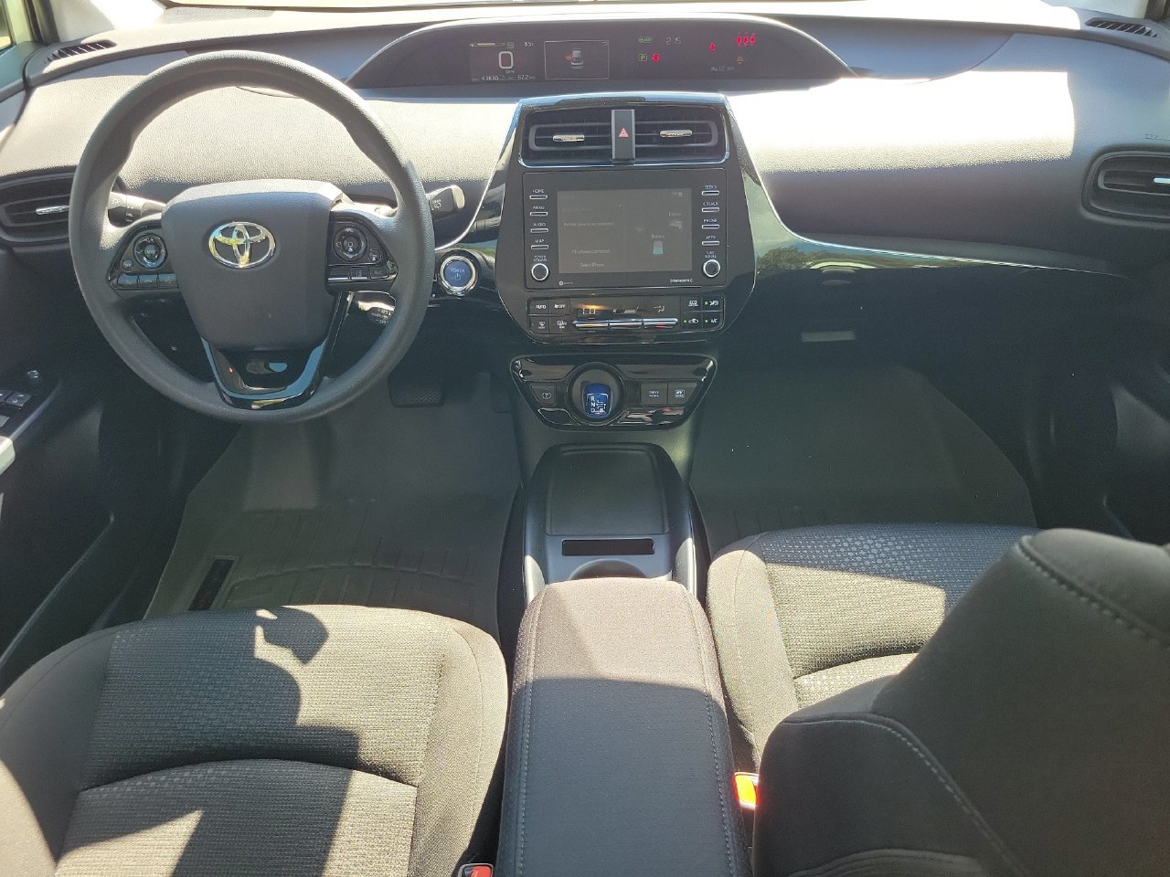 Used 2021 Toyota Prius LE FWD image 12