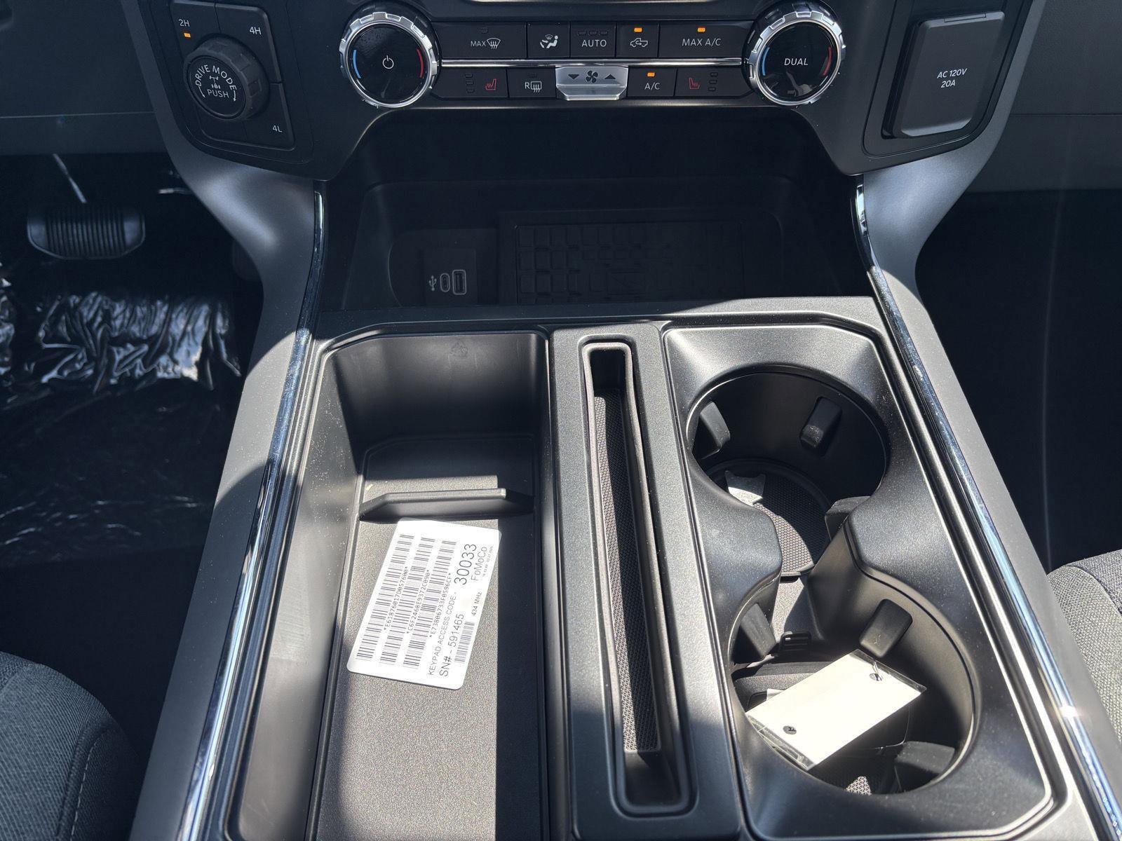 New 2025 Ford F150 XLT w/ Equipment Group 302A MID image 24