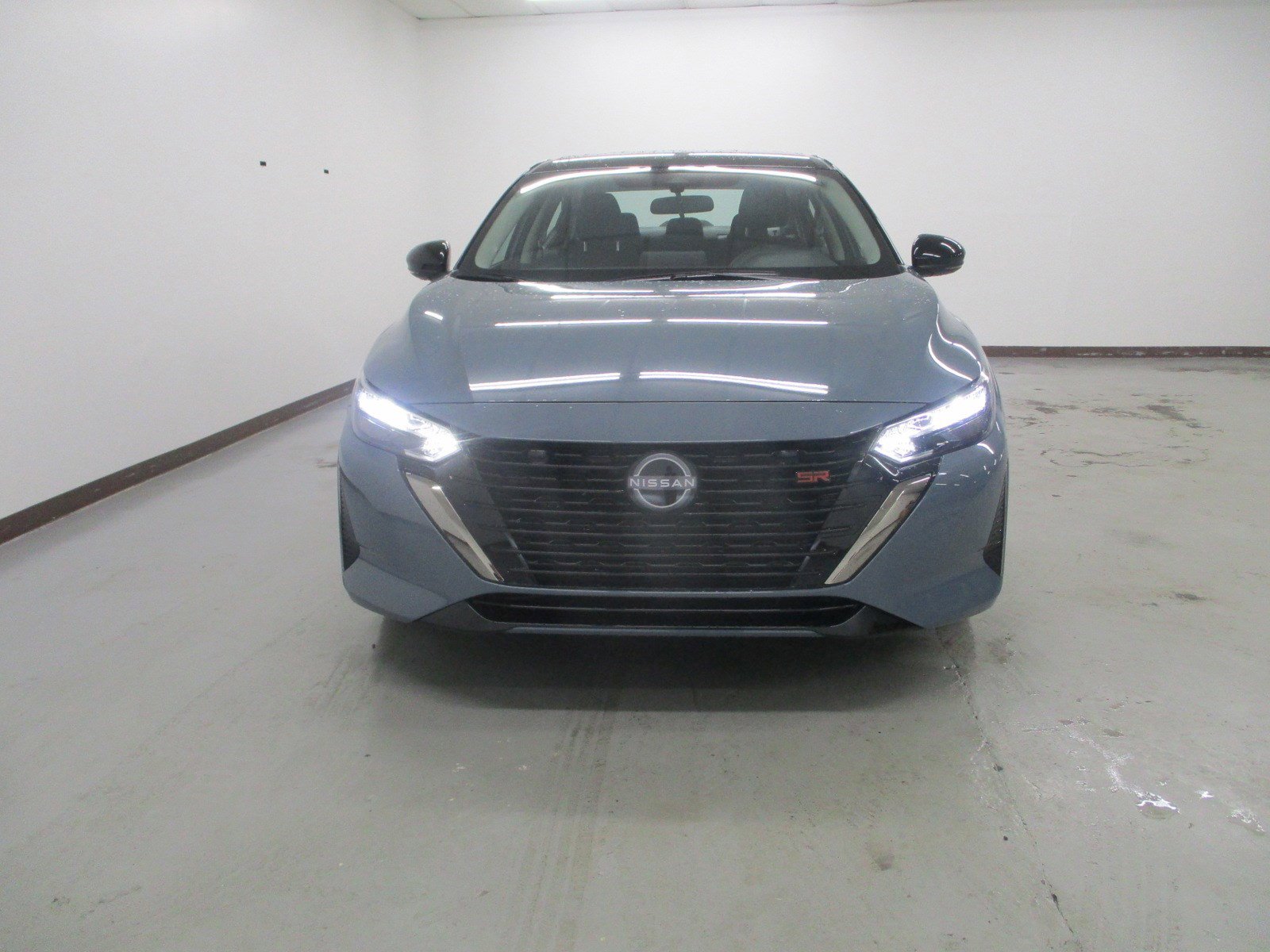 New 2025 Nissan Sentra SR image 2