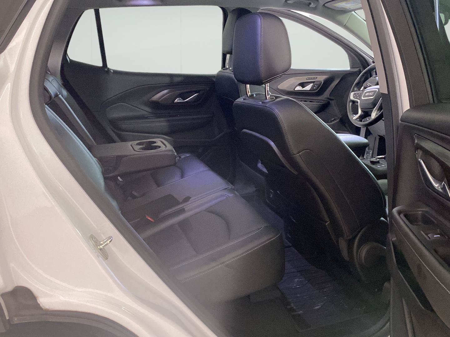 Certified 2023 GMC Terrain SLT w/ LPO, Floor Liner Package AWD/4WD image 25