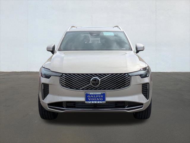 New 2026 Volvo XC90 T8 Plus w/ Protection Package Premier image 4