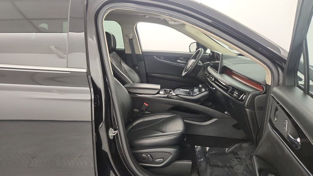 Used 2022 Lincoln Nautilus Reserve w/ Luxury Package image 35