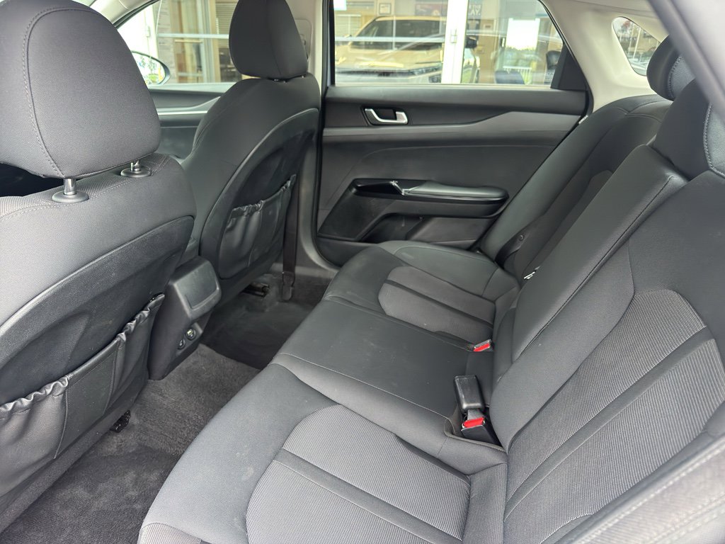Used 2022 Kia K5 LXS image 8