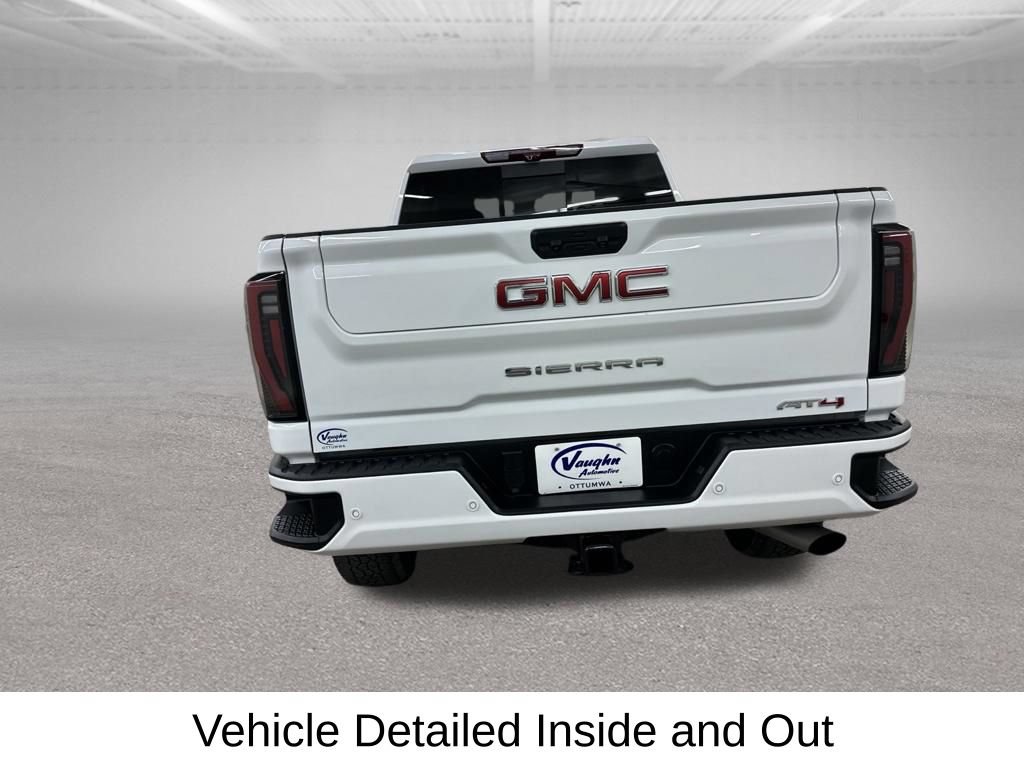 Used 2025 GMC Sierra 2500 AT4 w/ AT4 Premium Plus Package AWD/4WD image 11