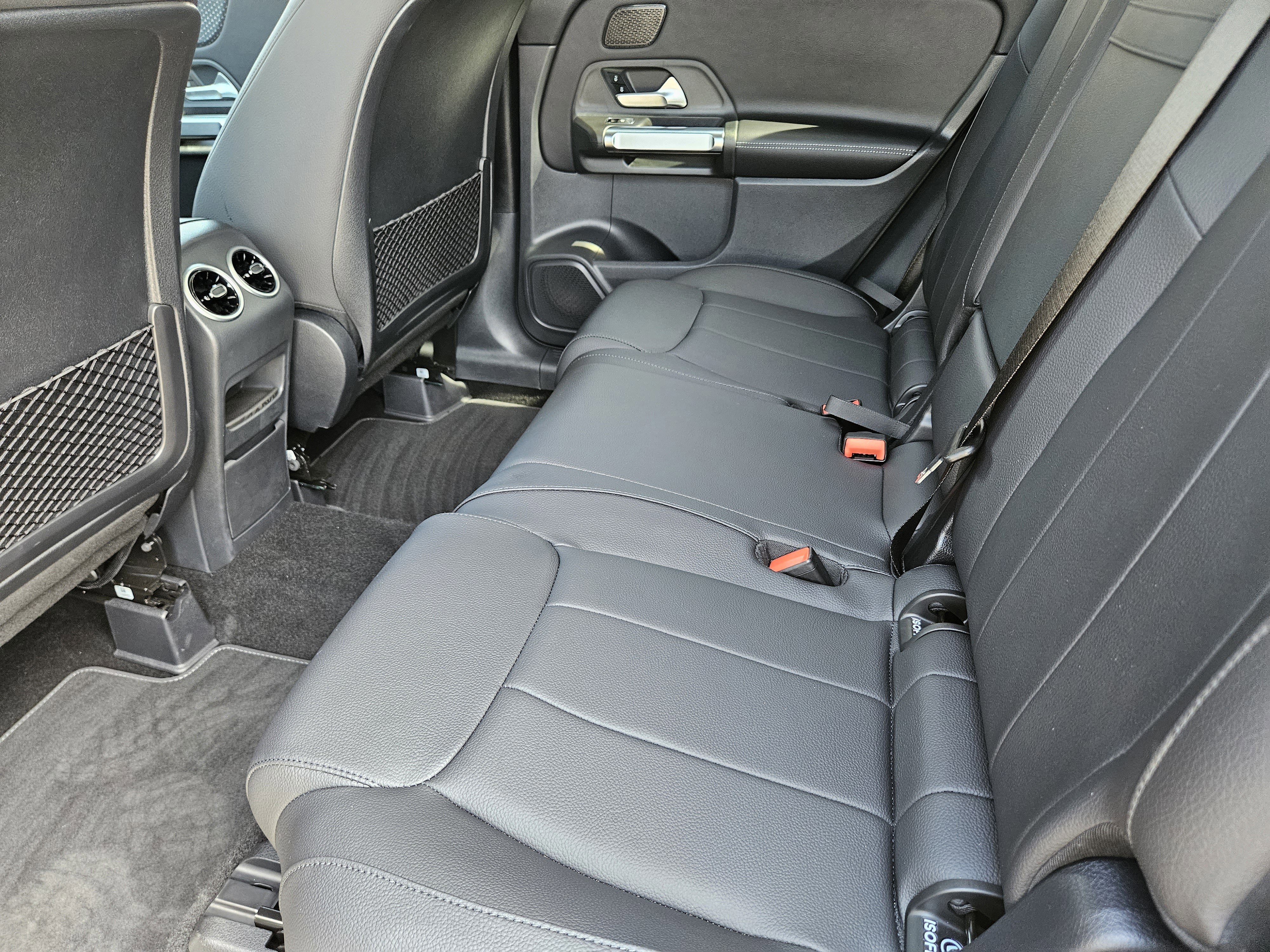 Certified 2026 Mercedes-Benz GLB 250 image 21