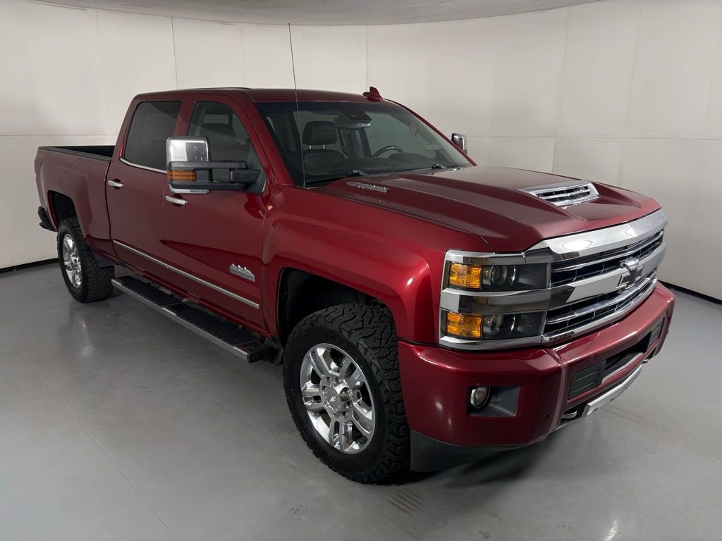 Used 2018 Chevrolet Silverado 2500 High Country w/ Duramax Plus Package image 2