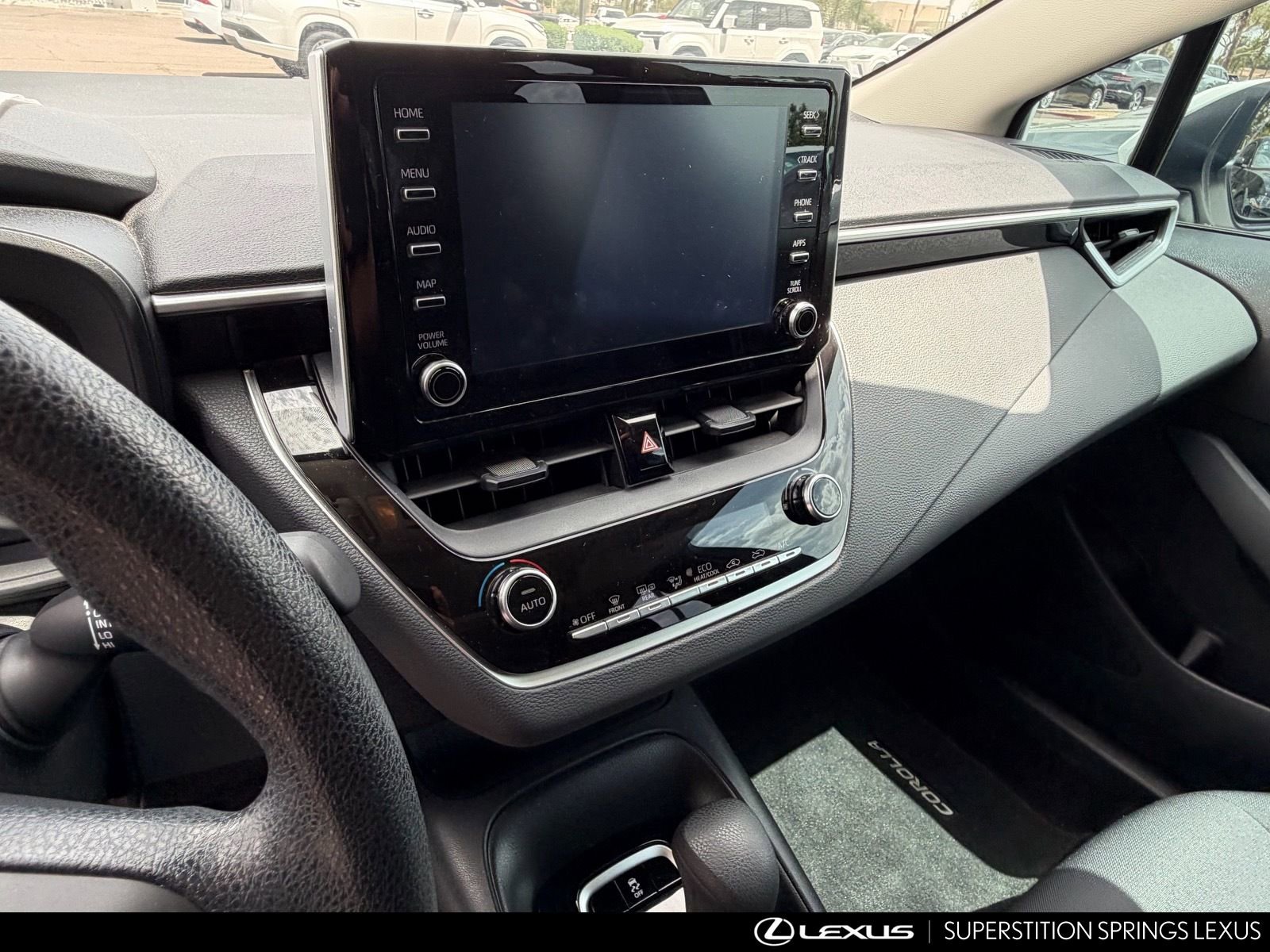 Used 2020 Toyota Corolla LE w/ LE Premium Package image 9