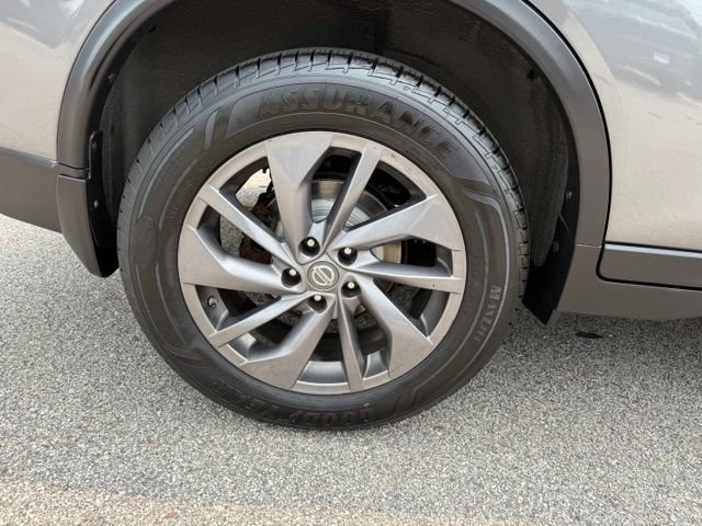 Used 2016 Nissan Rogue SL w/ SL Premium Package AWD/4WD image 13