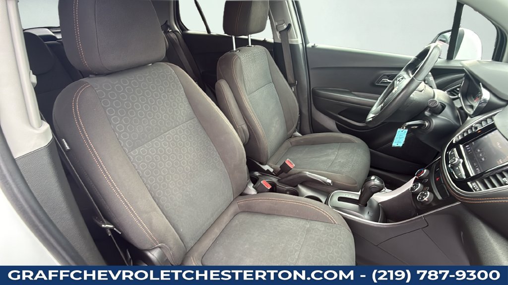 Used 2021 Chevrolet Trax LS w/ Tint and Cruise Package AWD/4WD image 44