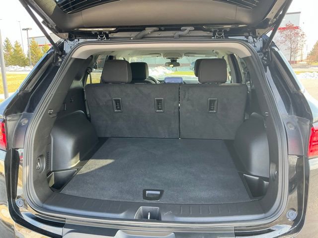 Used 2025 Chevrolet Blazer LT image 14