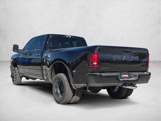 New 2026 RAM 3500 Big Horn AWD/4WD image 9
