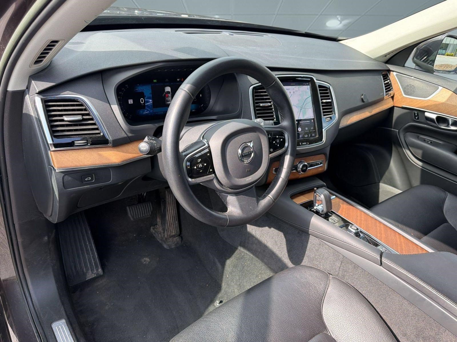 Certified 2023 Volvo XC90 B6 Plus AWD/4WD image 4