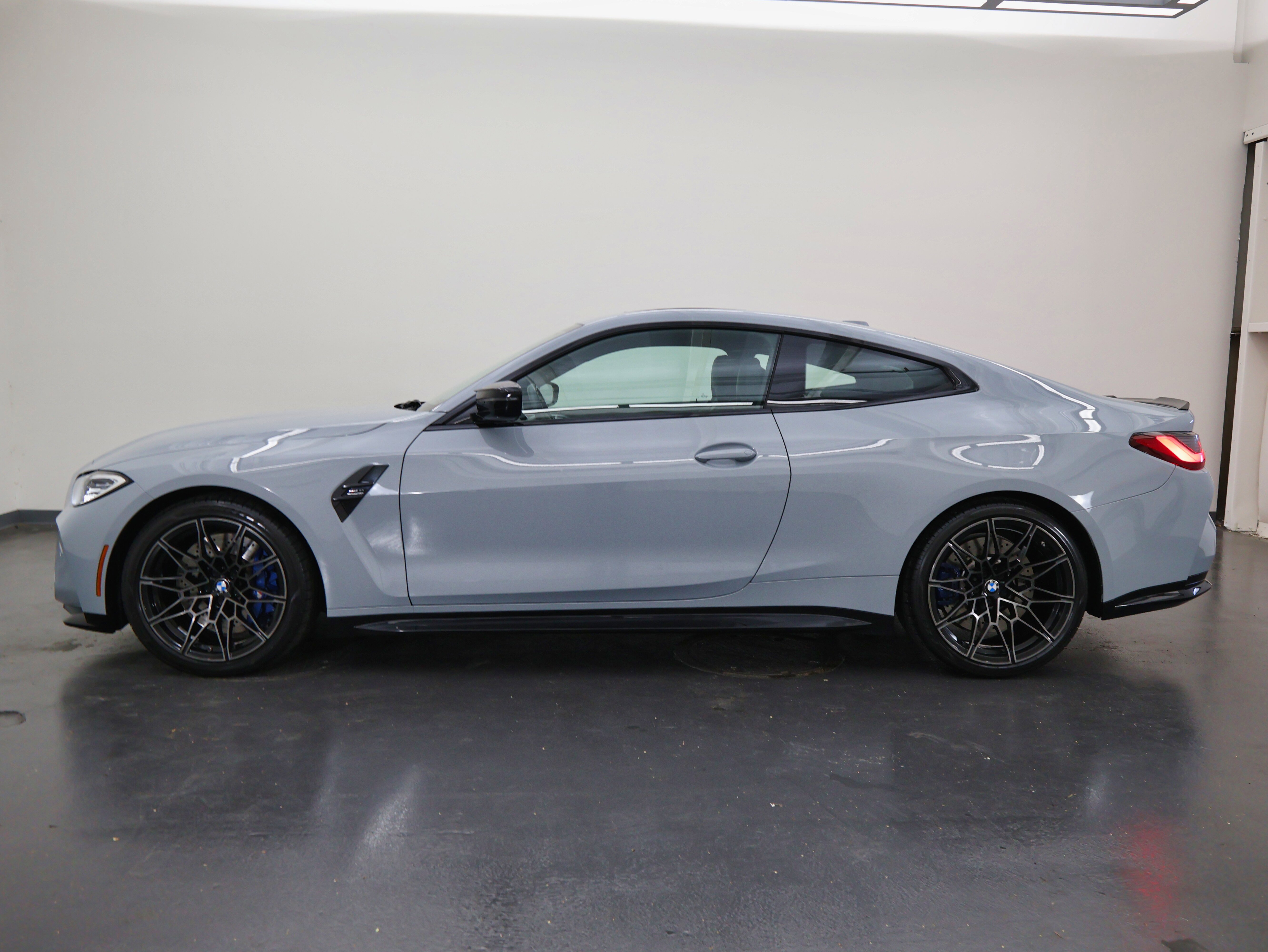 Used 2024 BMW M4 xDrive Competition w/ Executive Package image 7