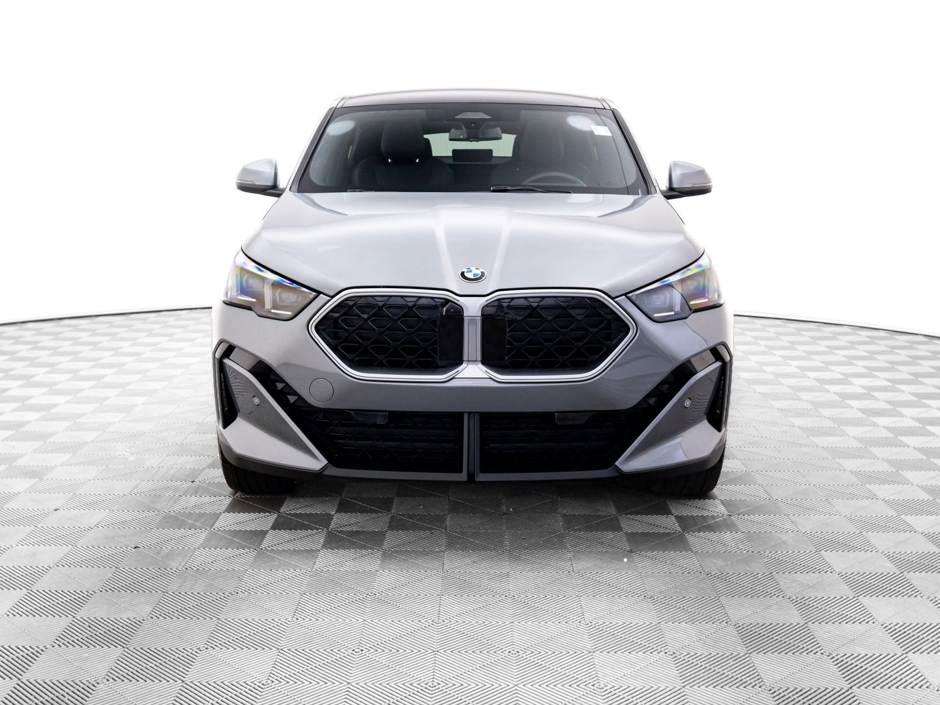 Certified 2025 BMW X2 xDrive28i w/ Premium Package image 9