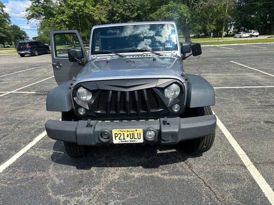 Used 2015 Jeep Wrangler Unlimited Sport w/ Quick Order Package 23S AWD/4WD image 7