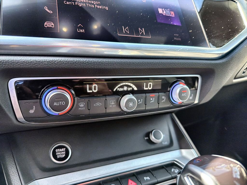 Used 2022 Audi Q3 2.0T Premium w/ Convenience Package image 32