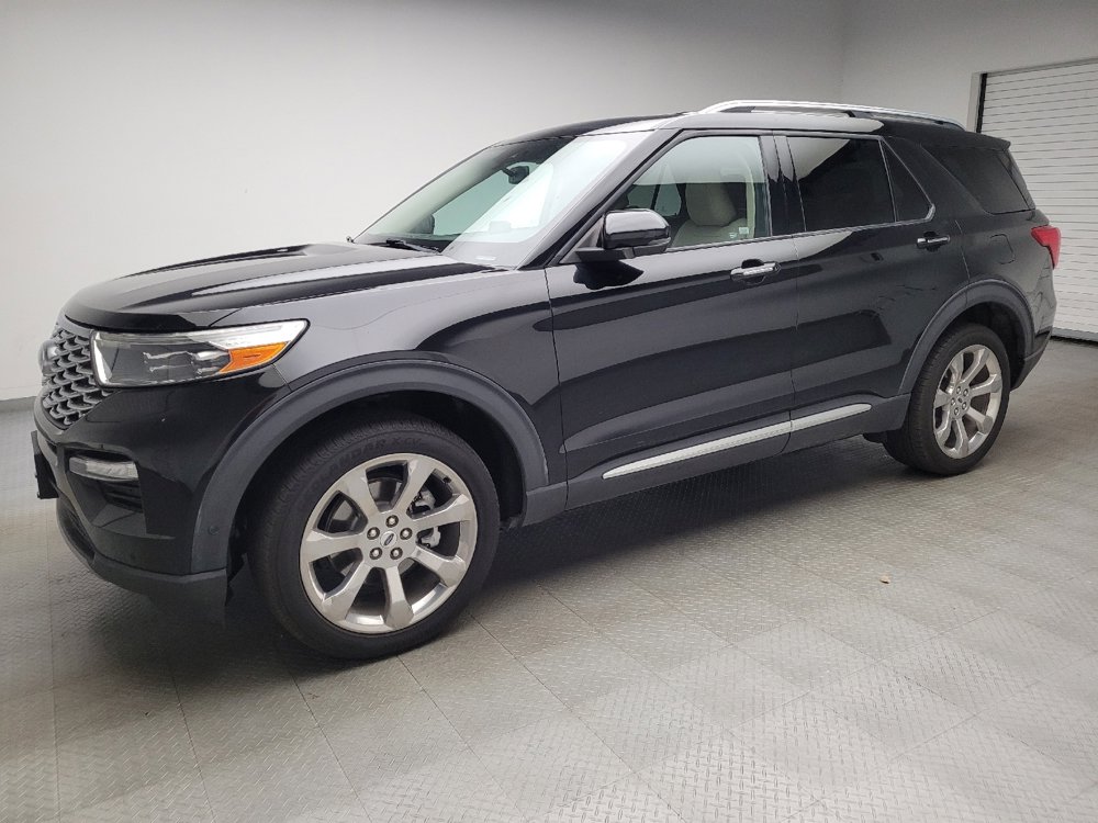 Used 2020 Ford Explorer Platinum w/ Premium Technology Package AWD/4WD image 2