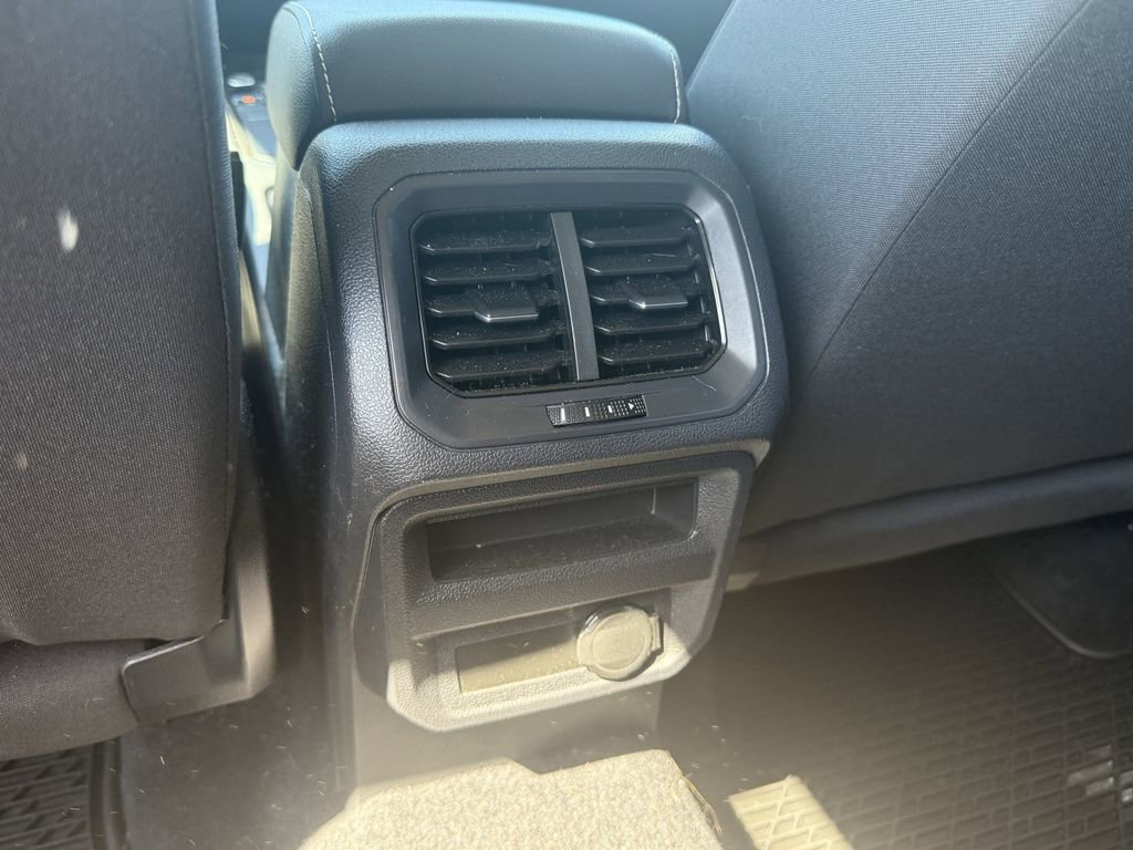 Used 2022 Volkswagen Tiguan S image 24