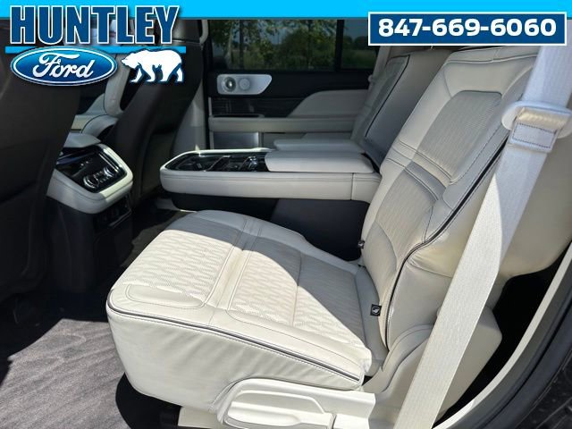 Used 2021 Lincoln Navigator Black Label image 16