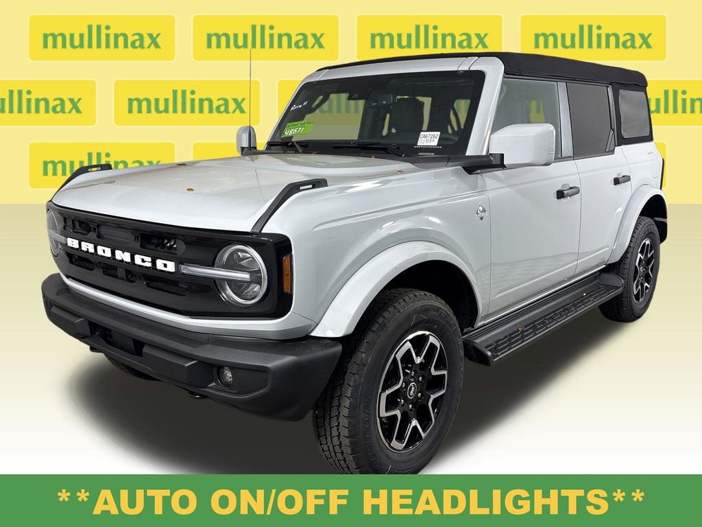 New 2026 Ford Bronco Outer Banks image 14