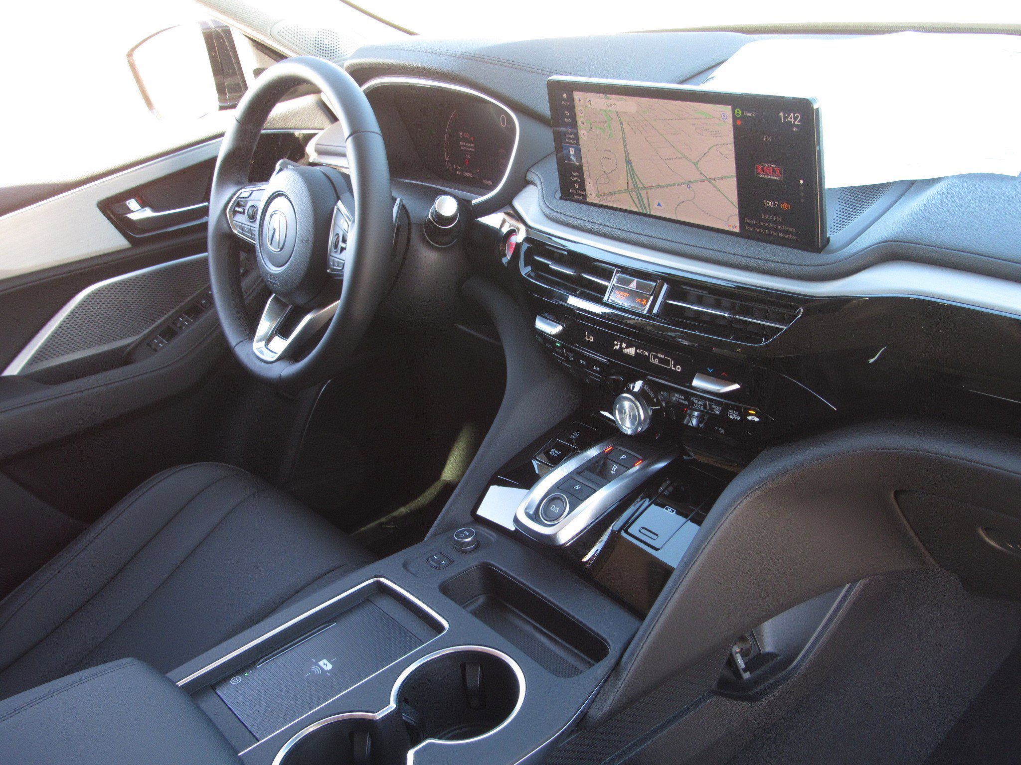 Certified 2025 Acura MDX SH-AWD image 10