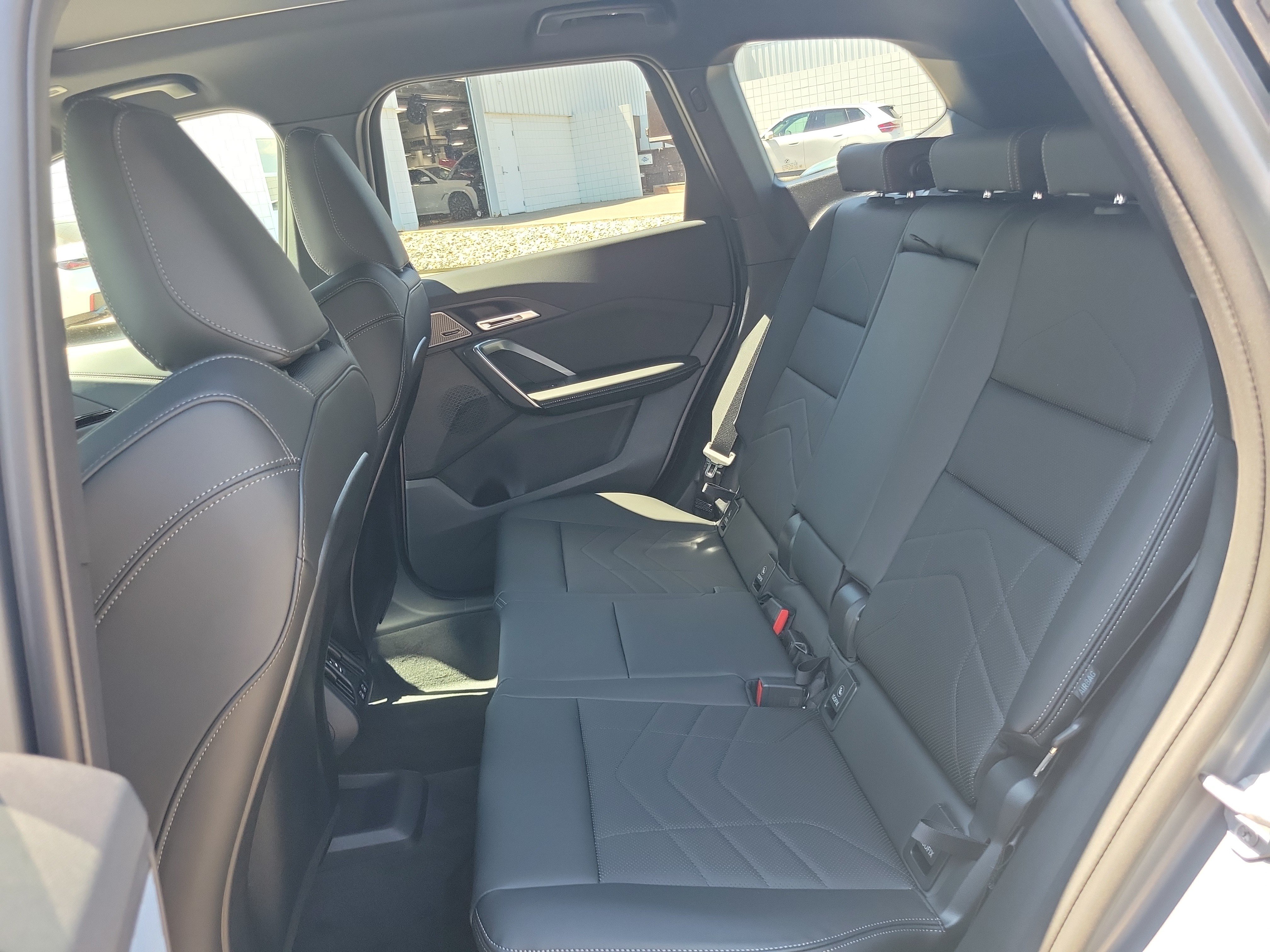 New 2026 BMW X1 M35i w/ Technology Package AWD/4WD image 25