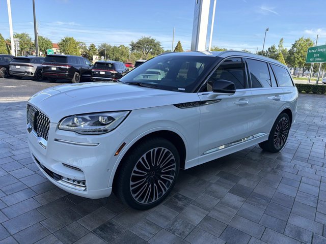 Used 2024 Lincoln Aviator Black Label w/ Class IV Trailer Tow Package AWD/4WD image 4