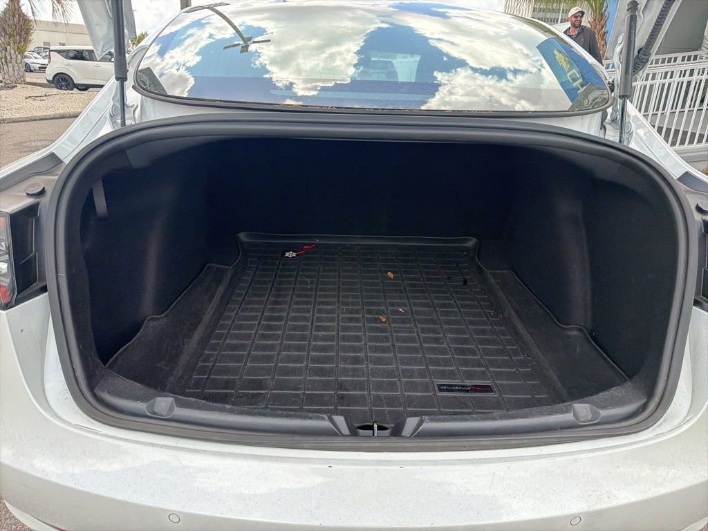 Used 2020 Tesla Model 3 Long Range image 8