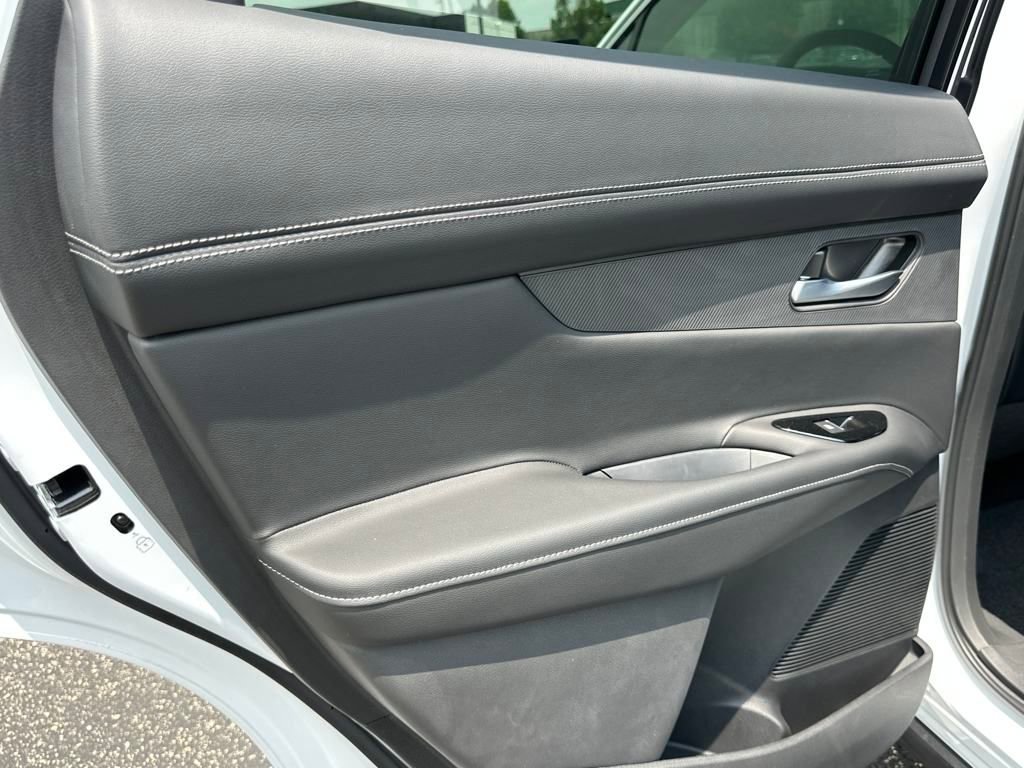 New 2025 Nissan Murano SL w/ Cargo Package image 16