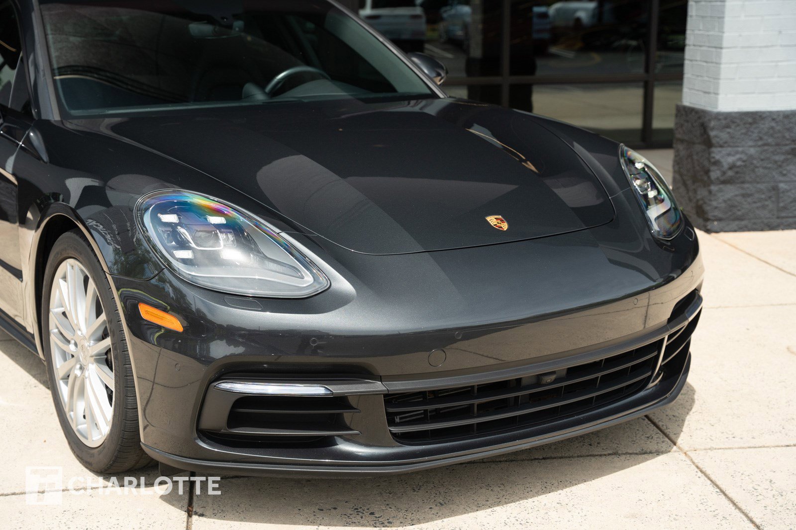 Used 2020 Porsche Panamera 4 image 2