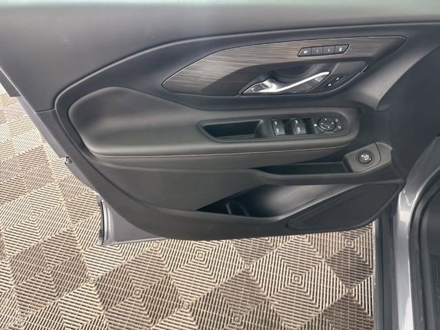 Used 2020 GMC Terrain SLT w/ Preferred Package image 19