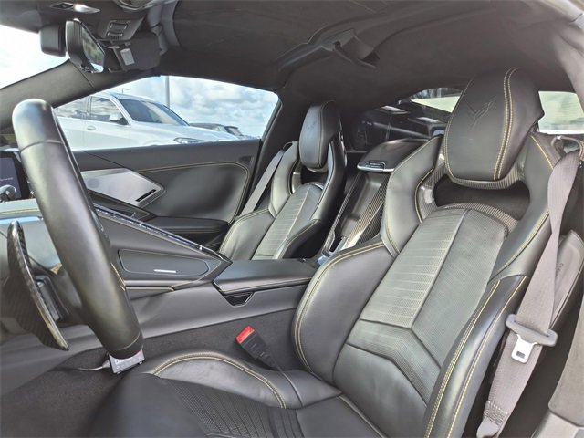 Used 2021 Chevrolet Corvette Stingray Premium Cpe w/ Z51 Performance Package image 19