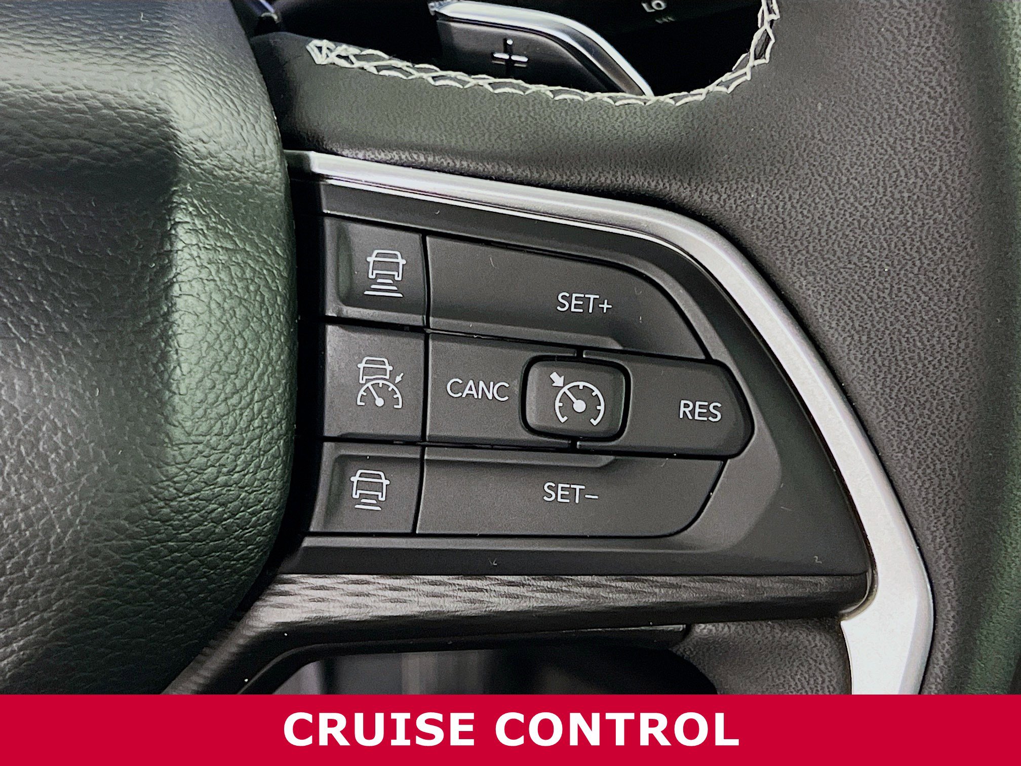 Used 2025 Jeep Grand Cherokee Altitude image 15