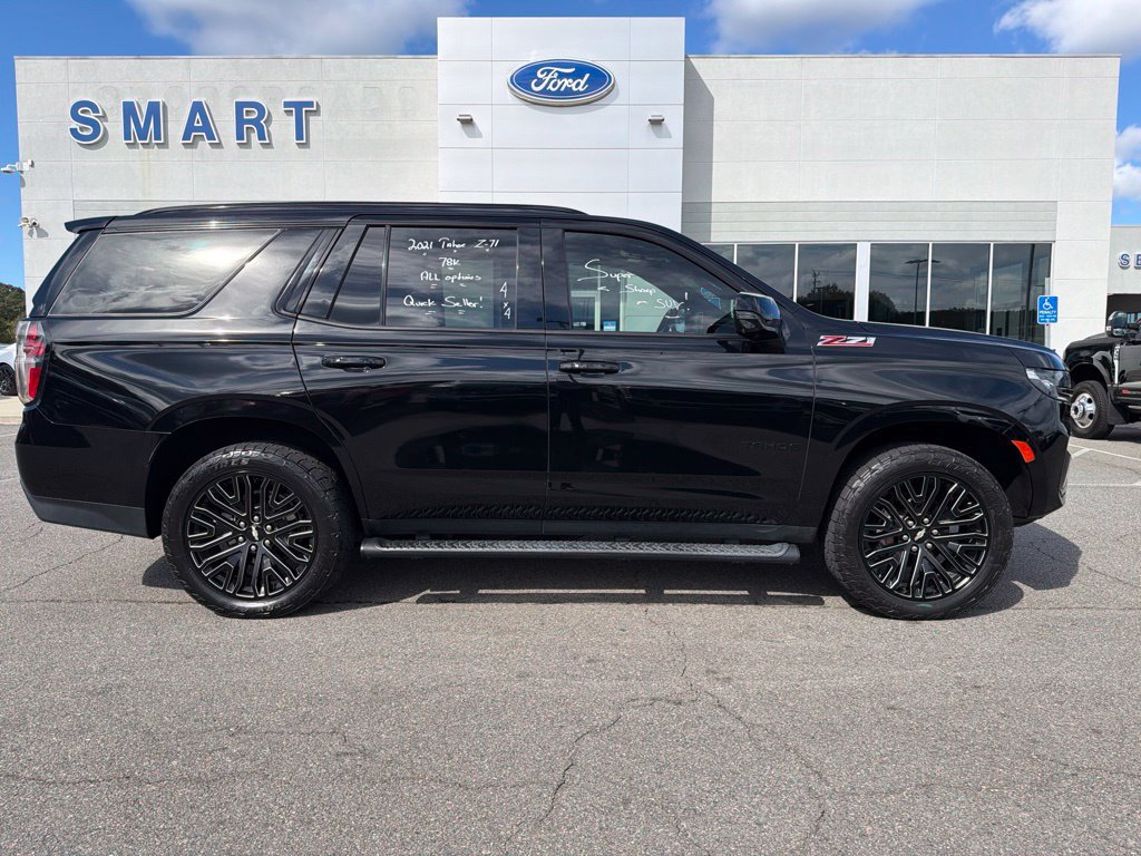 Used 2021 Chevrolet Tahoe Z71 w/ Luxury Package AWD/4WD image 1