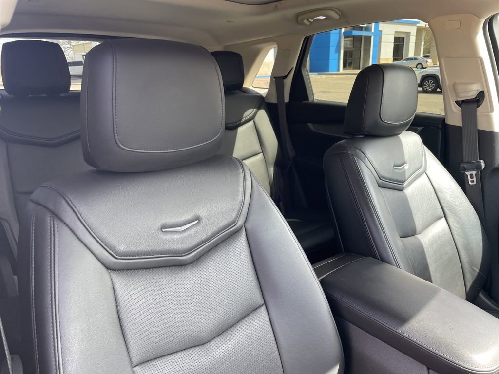 Used 2019 Cadillac XT5 Luxury w/ Advanced Security Package image 27