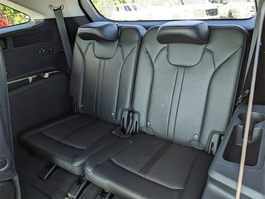 Certified 2024 Kia Sorento SX image 22